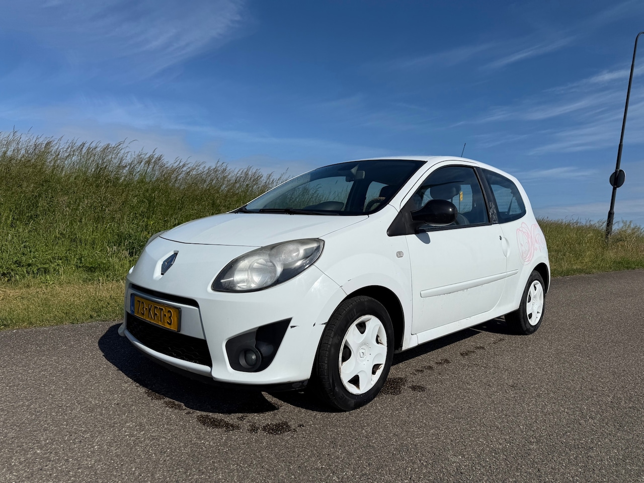 Renault Twingo - 1.2 Night & Day incl nw apk garantie en onderhoud! - AutoWereld.nl
