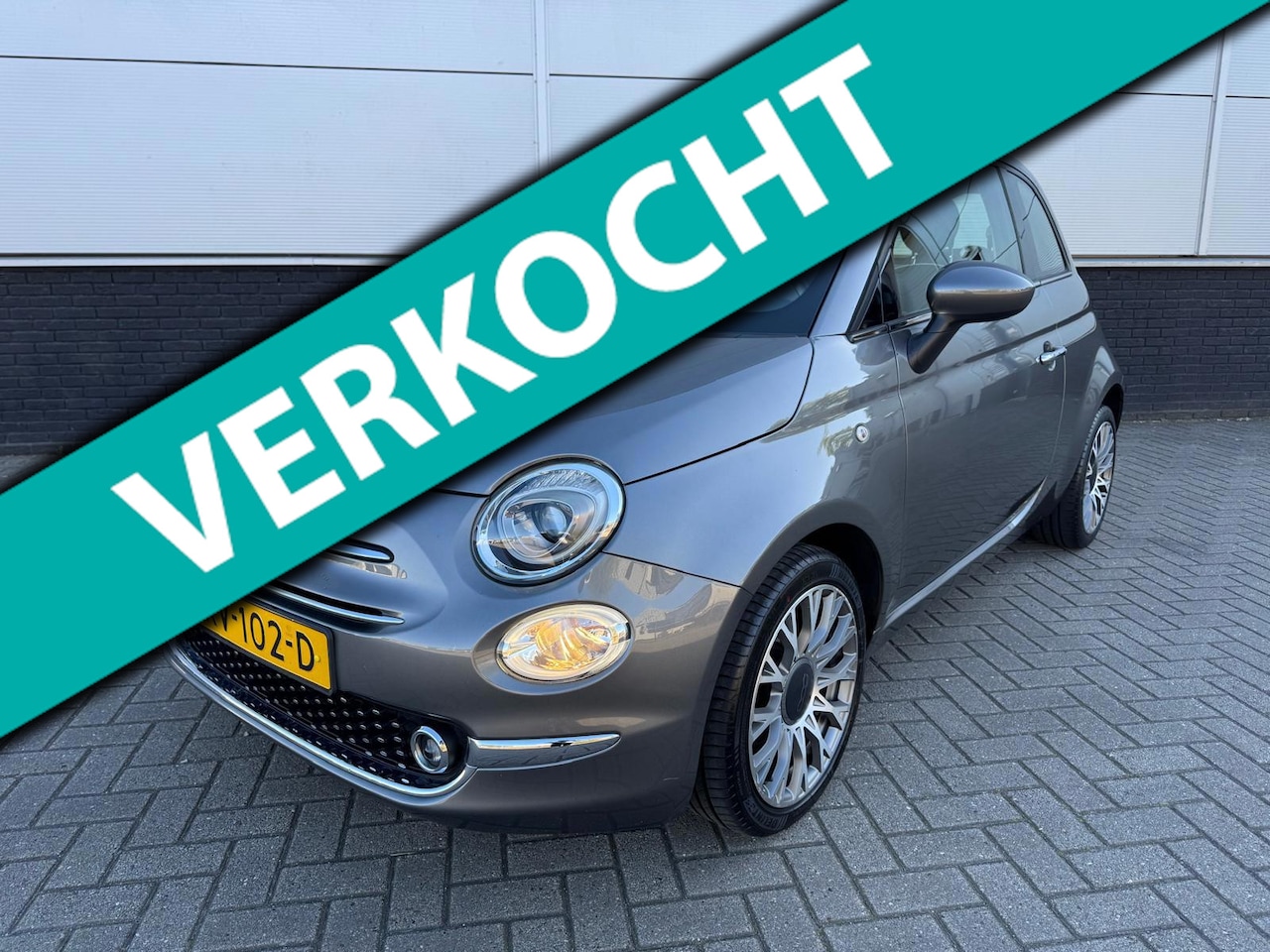 Fiat 500 - 1.2 4-Cilinder Lounge Panorama - clima - Full Map Navi - sensoren - cruise control - NAP - - AutoWereld.nl