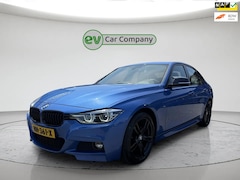 BMW 3-serie - 330i M Sport | Estorilblau | Parkeersensoren | Automaat | Sportstoelen | Goed onderhouden