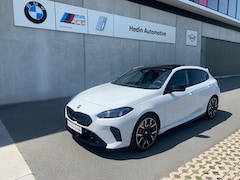 BMW 1-serie - 120 M Sport pakket Pro | Achteruitrijcamera | Glazen panoramadak | Harman-Kardon sound sys