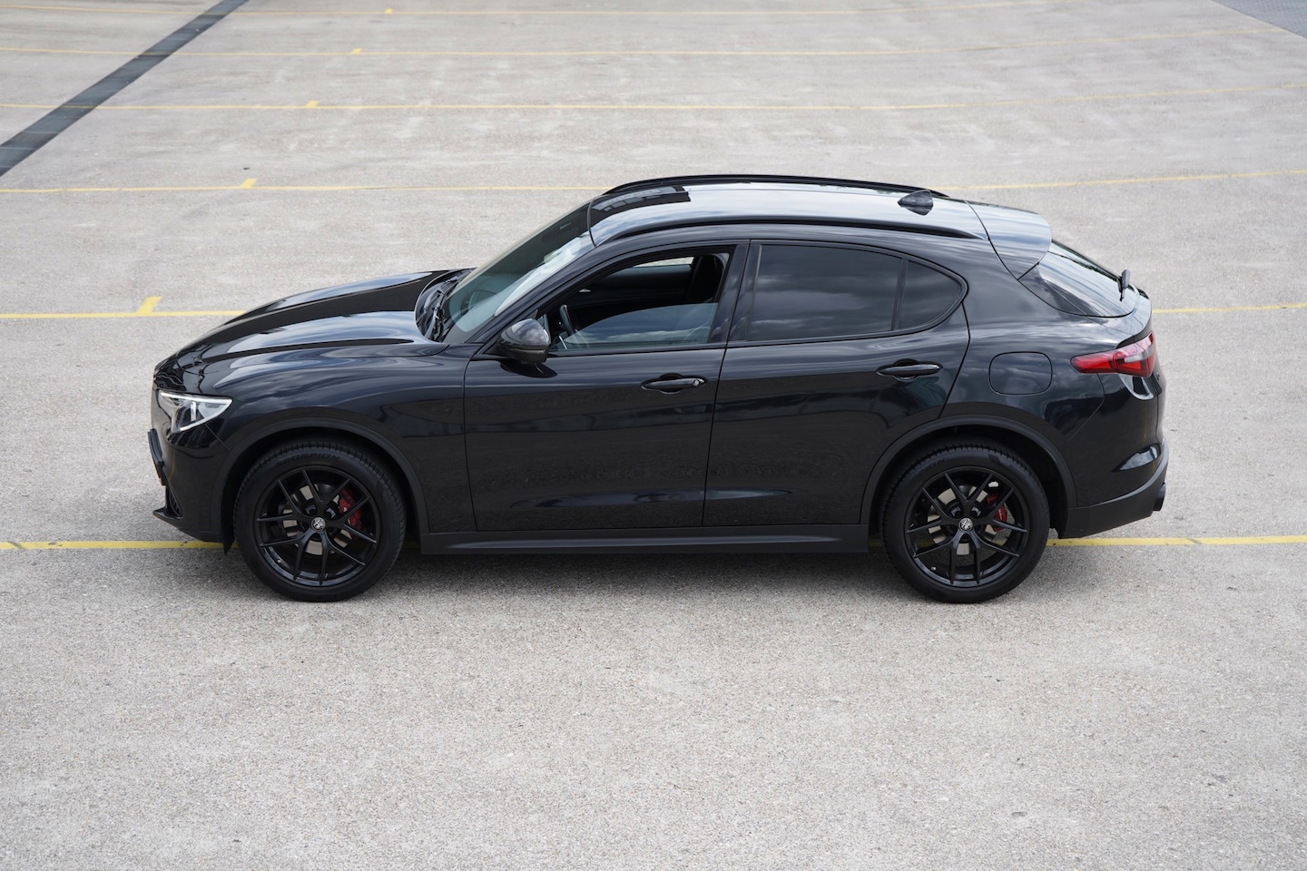 Alfa Romeo Stelvio - 2.0 T AWD B-Tech Pack Veloce - AutoWereld.nl