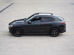 Alfa Romeo Stelvio - 2.0 T AWD B-Tech Pack Veloce