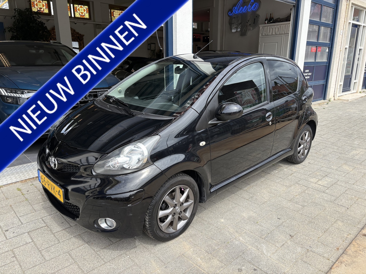 Toyota Aygo - 1.0-12V Dynamic Navigator AIRCO/NAVI/L.M VELGEN/NW APK - AutoWereld.nl