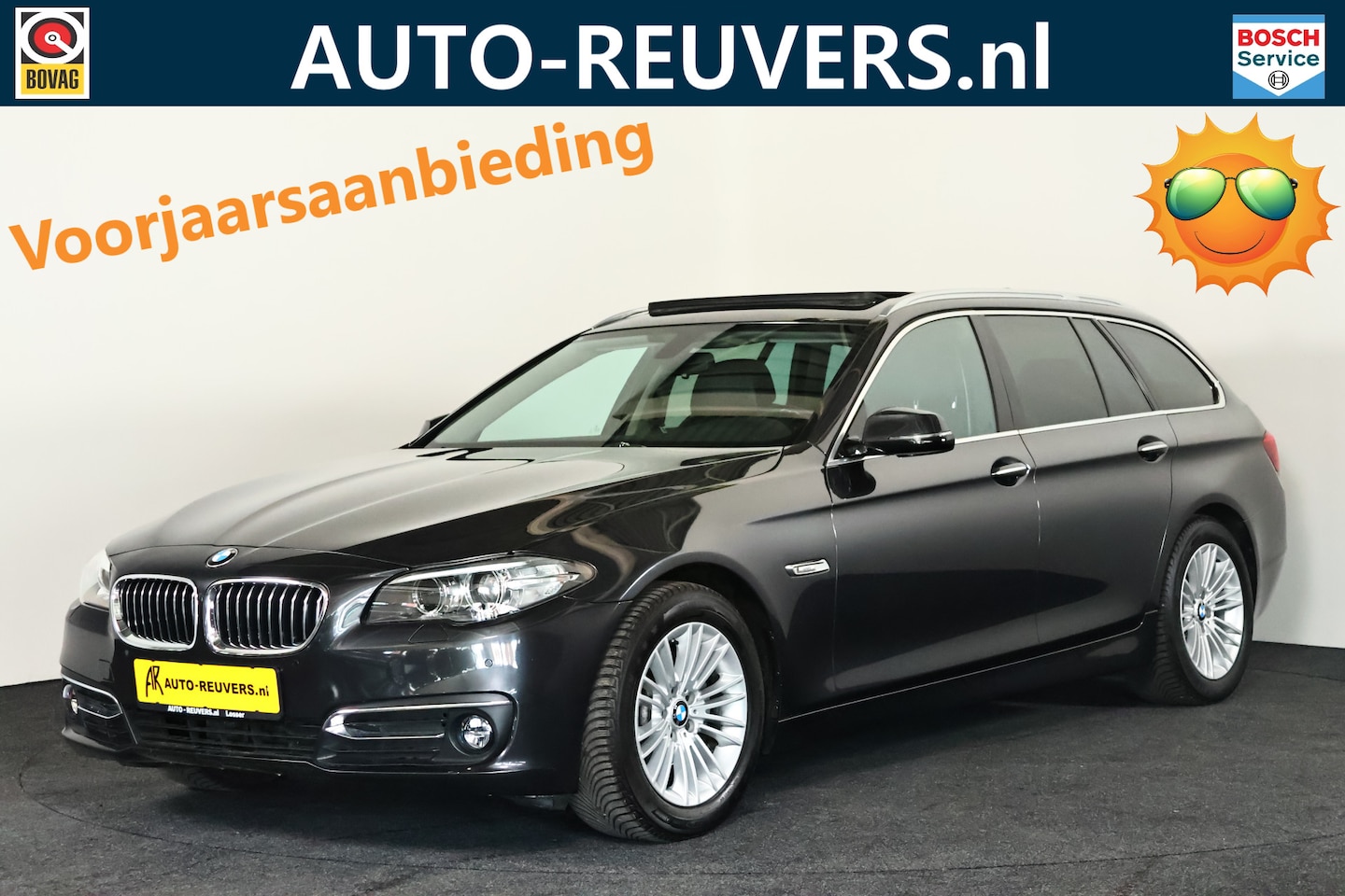 BMW 5-serie Touring - 520i Luxury Edition / Panorama / Leder / LED / Memory - AutoWereld.nl