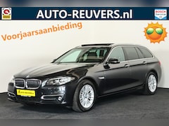 BMW 5-serie Touring - 520i Luxury Edition / Panorama / Leder / LED / Memory