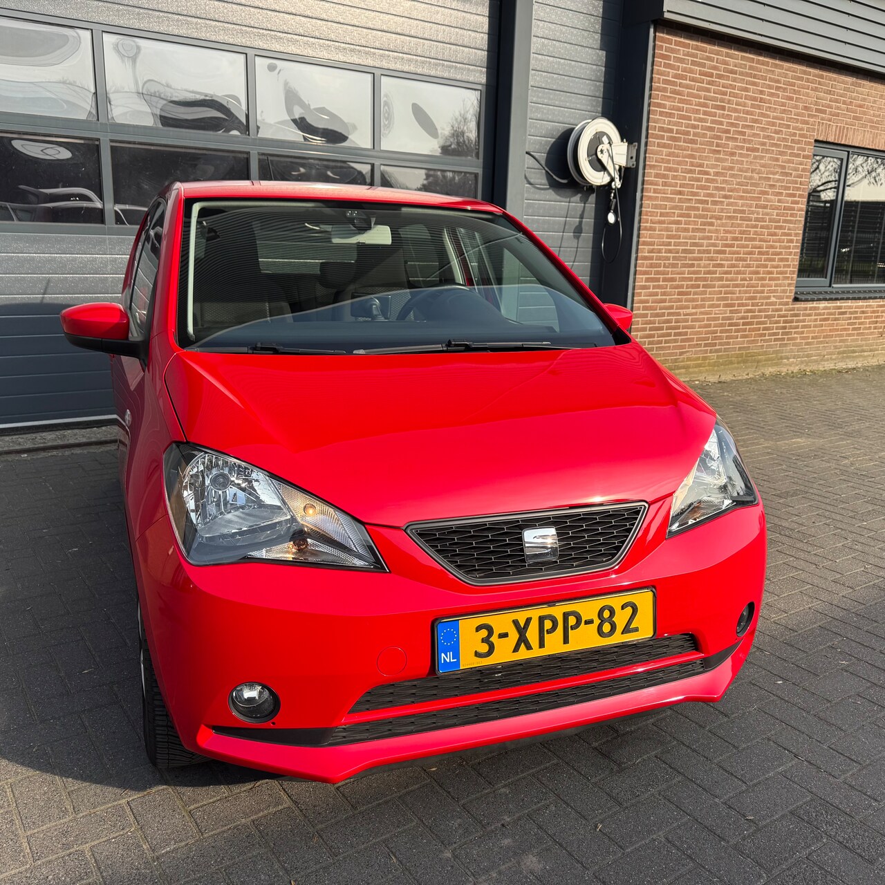 SEAT Mii - 1.0 Sport Dynamic AIRCO/NAV/BLUETOOTH/STOELVERWARMING/LM VELGEN/ALL SEASON