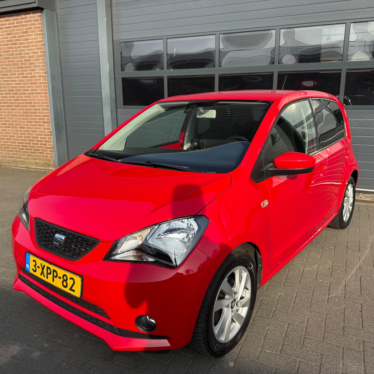 SEAT Mii - 1.0 Sport Dynamic AIRCO/NAV/BLUETOOTH/STOELVERWARMING/LM VELGEN/ALL SEASON