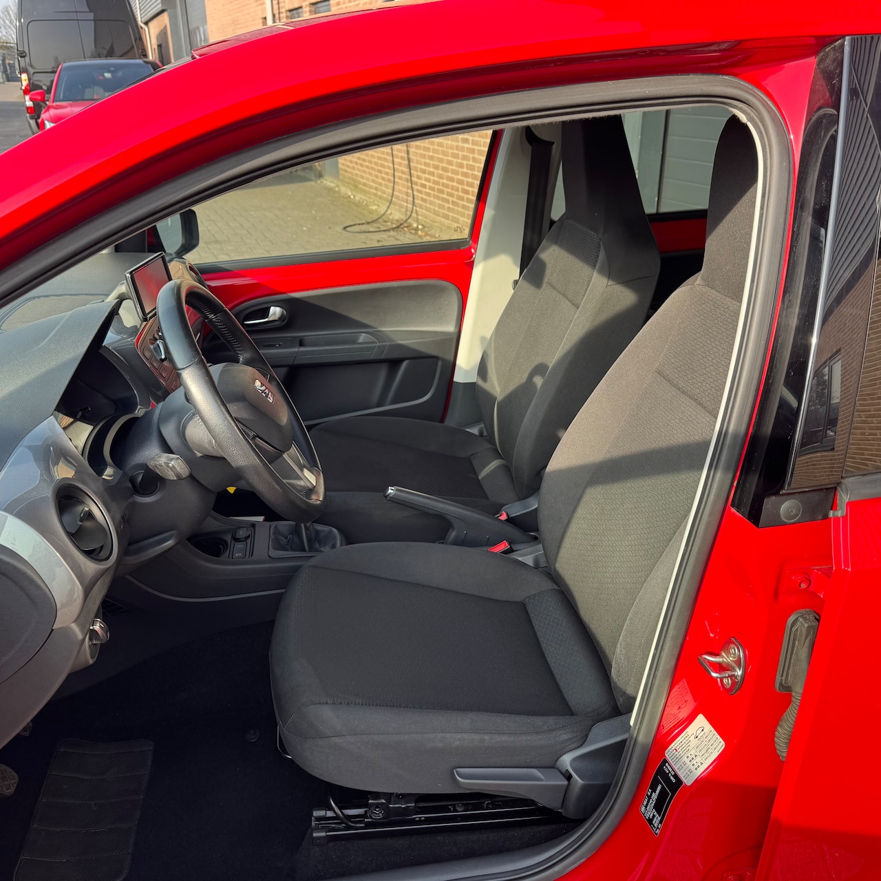SEAT Mii - 1.0 Sport Dynamic AIRCO/NAV/BLUETOOTH/STOELVERWARMING/LM VELGEN/ALL SEASON