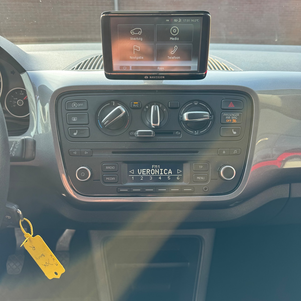 SEAT Mii - 1.0 Sport Dynamic AIRCO/NAV/BLUETOOTH/STOELVERWARMING/LM VELGEN/ALL SEASON