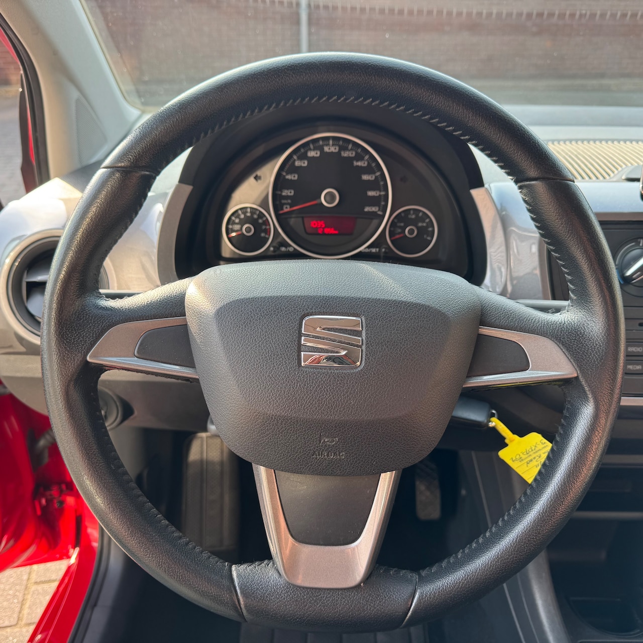 SEAT Mii - 1.0 Sport Dynamic AIRCO/NAV/BLUETOOTH/STOELVERWARMING/LM VELGEN/ALL SEASON