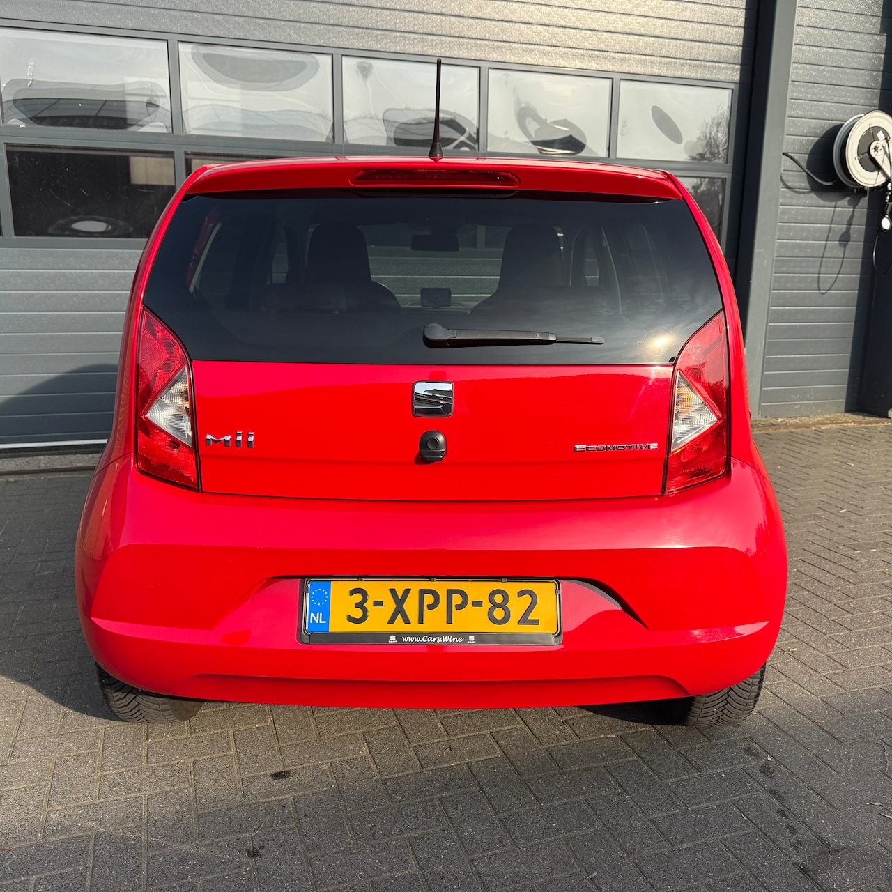 SEAT Mii - 1.0 Sport Dynamic AIRCO/NAV/BLUETOOTH/STOELVERWARMING/LM VELGEN/ALL SEASON