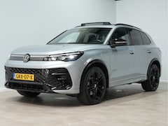 Volkswagen Tiguan - 1.5 eHybrid 204pk R-Line Ed. | Trekhaak | Panorama | LED-Plus | Black Style 267