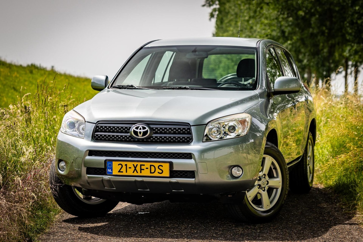 Toyota RAV4 - 2.0 VVTi Executive |Nap |4x4 |Trekhaak |Cruise - AutoWereld.nl
