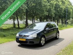 Volkswagen Golf - 1.4 FSI Businessline*SCHERM*NAVI*CRUISE*AIRCO