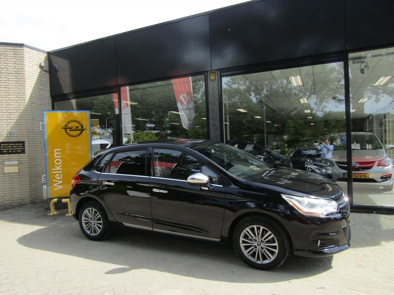 Citroën C4 - 1.6 VTi Attraction 1.6 VTi 120pk Attraction - AutoWereld.nl