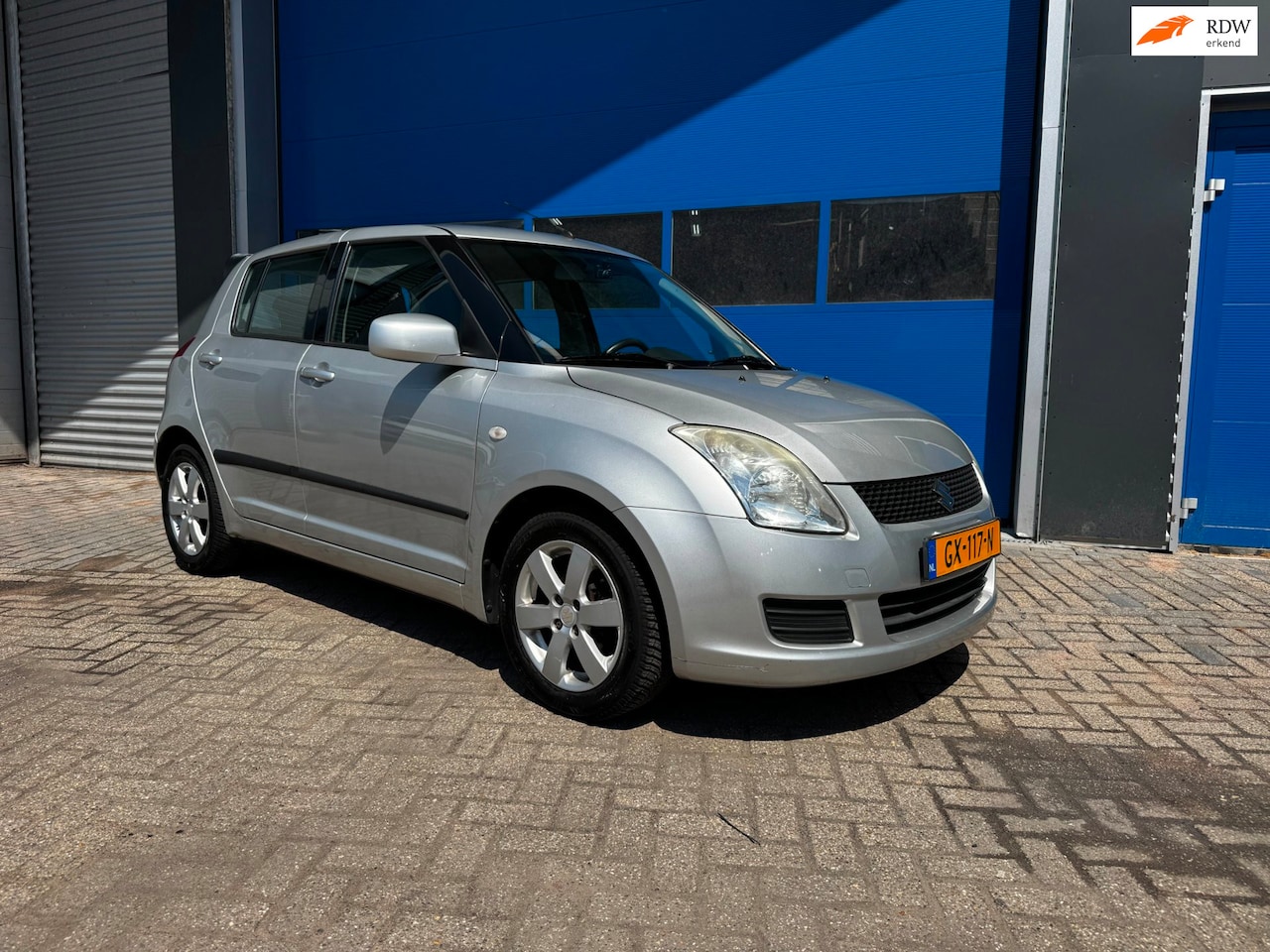 Suzuki Swift - 1.3 Comfort *Carplay* Achteruitrijcamera *Airco* - AutoWereld.nl
