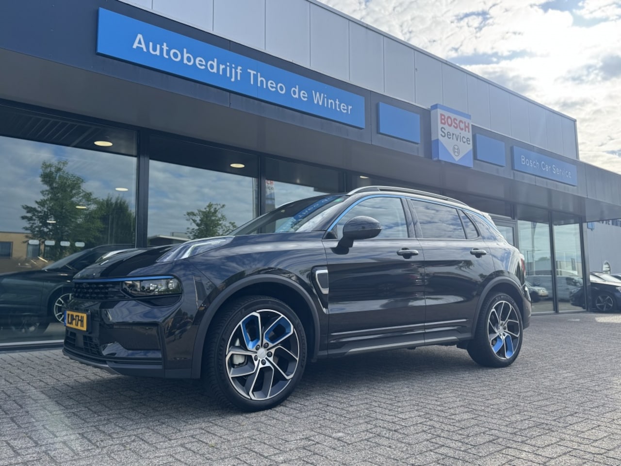 Lynk & Co 01 - 1.5 | Pano | Memory | Ad. Cruise | DAB | 360° Camera | Infinity - AutoWereld.nl
