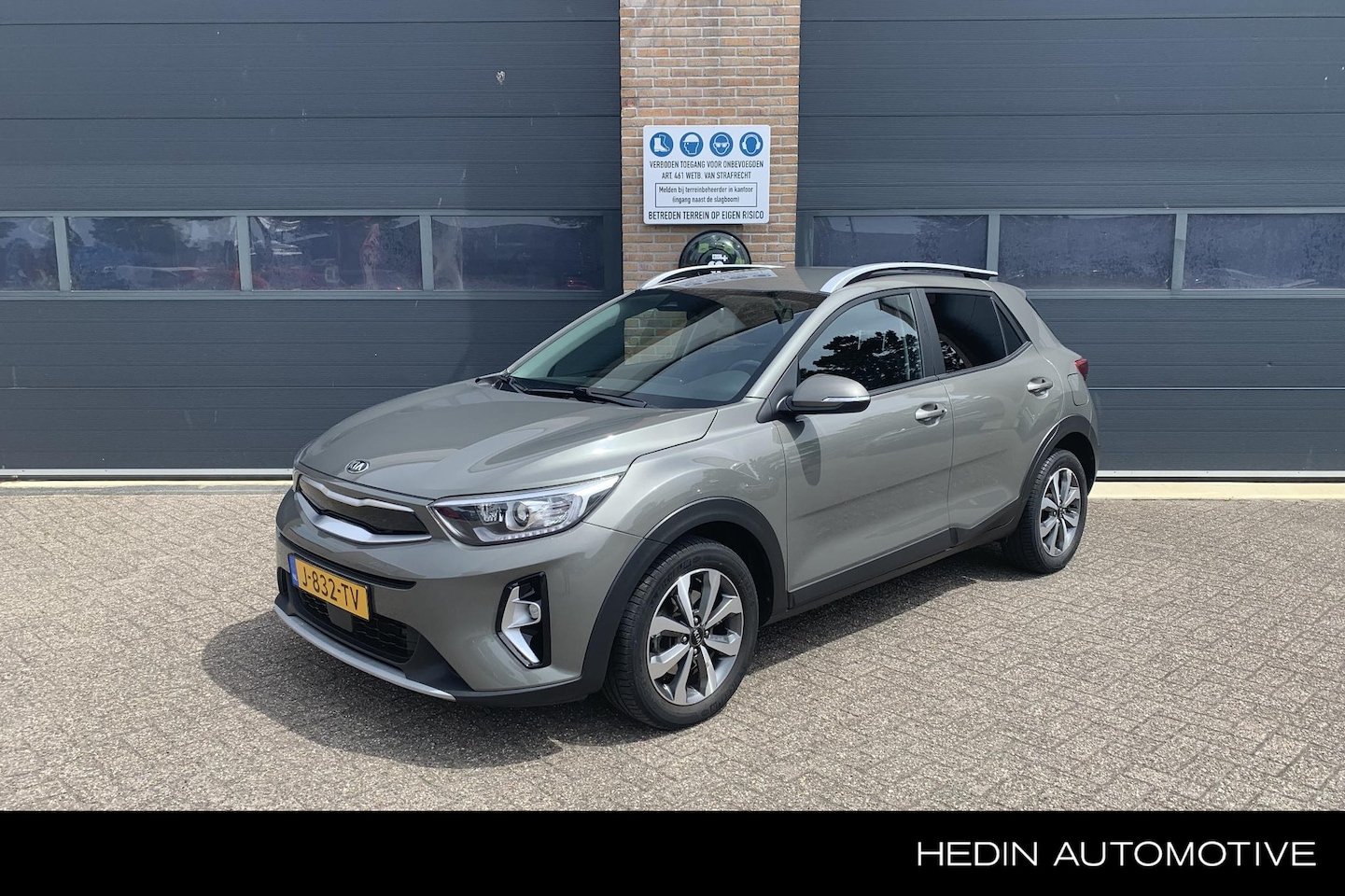 Kia Stonic - 1.0 T-GDi MHEV DynamicPlusLine Keyless Entry | Navigatie | Achteruitrijcamera | Apple CarP - AutoWereld.nl