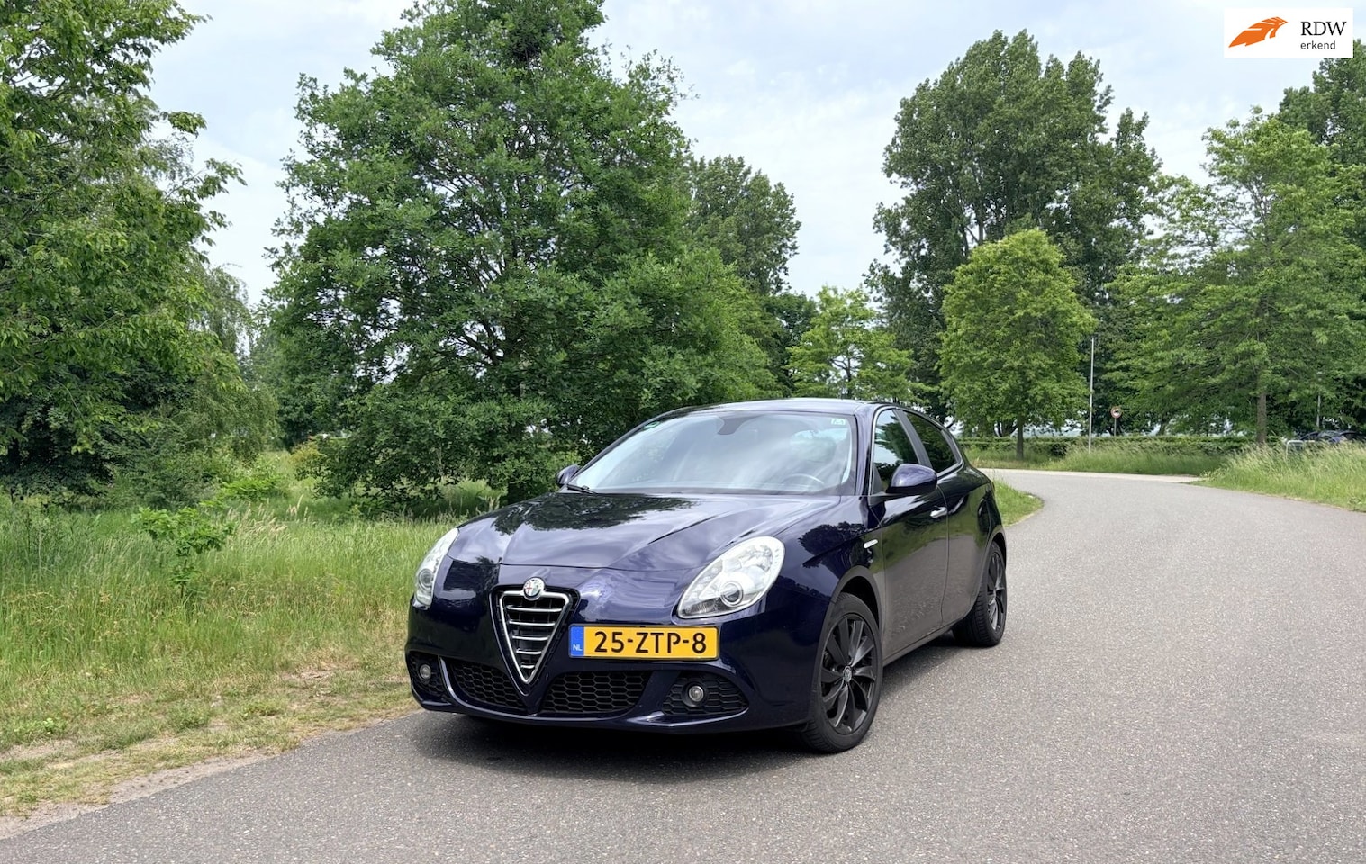 Alfa Romeo Giulietta - 2.0 JTDm Distinctive 2.0 JTDm Distinctive - AutoWereld.nl