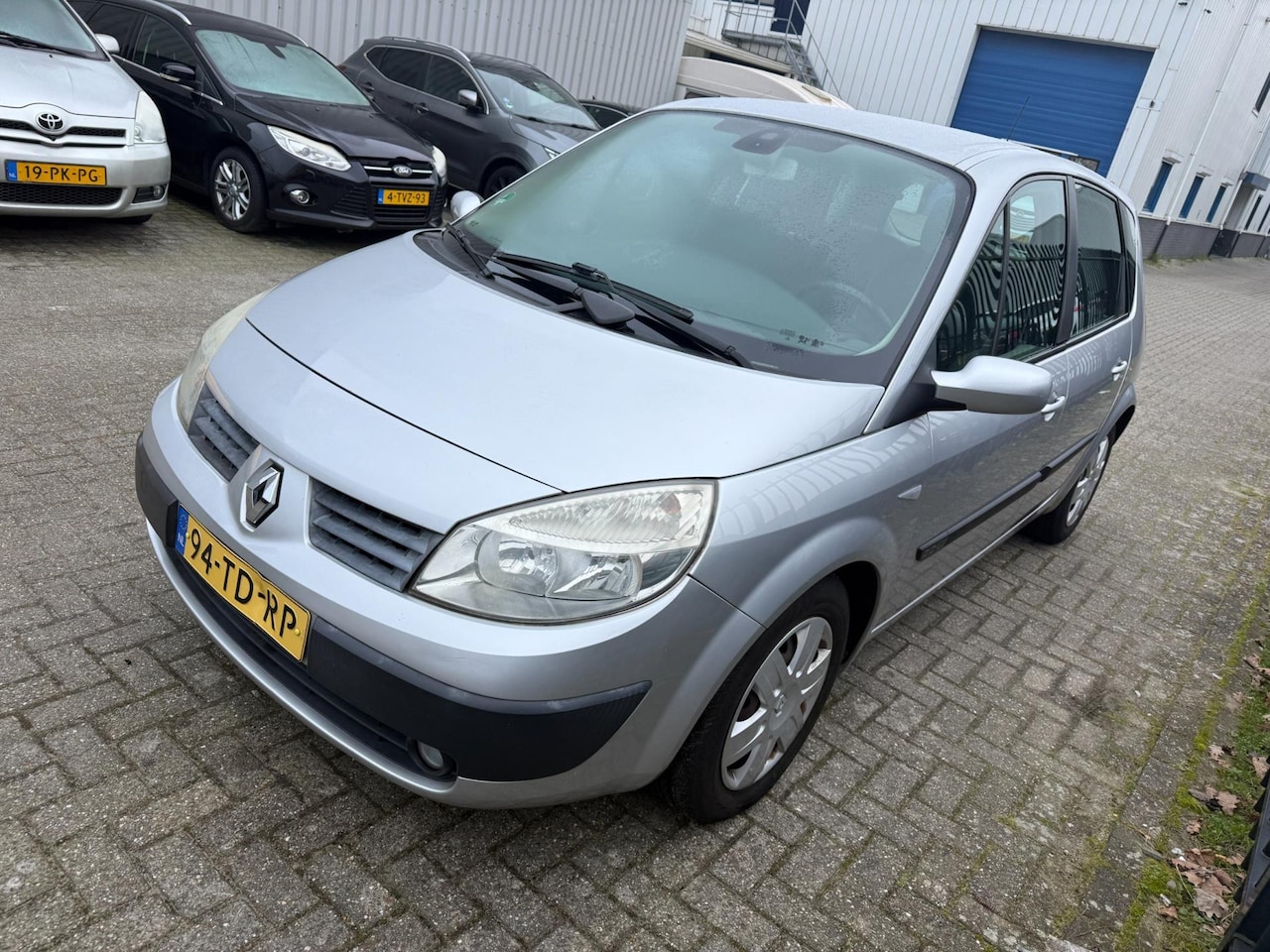 Renault Scénic - 2.0-16V Dynamique Comfort 2.0-16V Dynamique Comfort - AutoWereld.nl