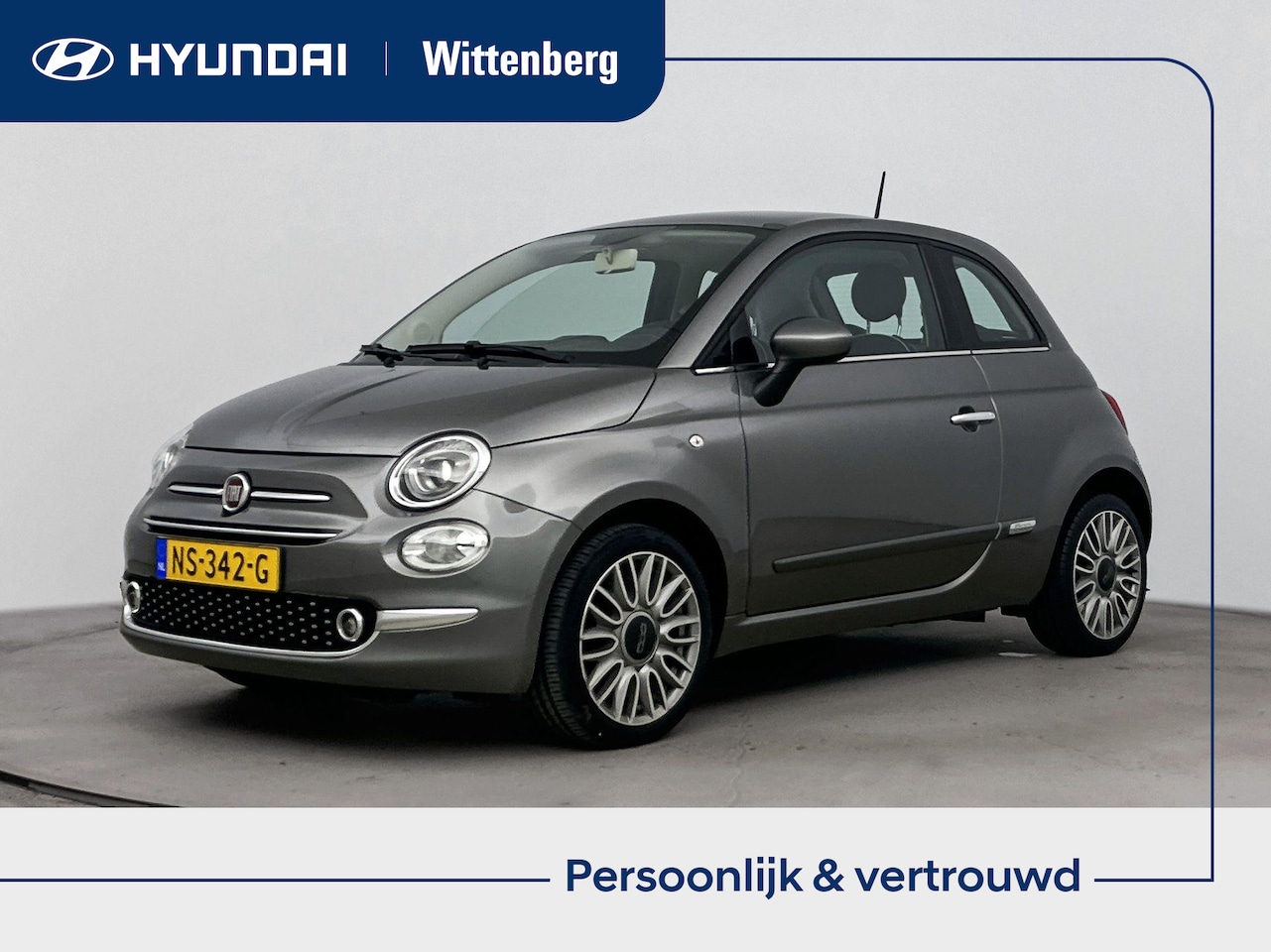 Fiat 500 - 1.2 Lounge | Lage km-stand! | Panoramadak | Lm-wielen | Airco | Bluetooth | - AutoWereld.nl