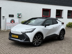 Toyota C-HR - 2.0 High Power PHEV 223pk CVT Dynamic/ Parelmoer wit met zwart dak/ Apple Carplay/ Keyless