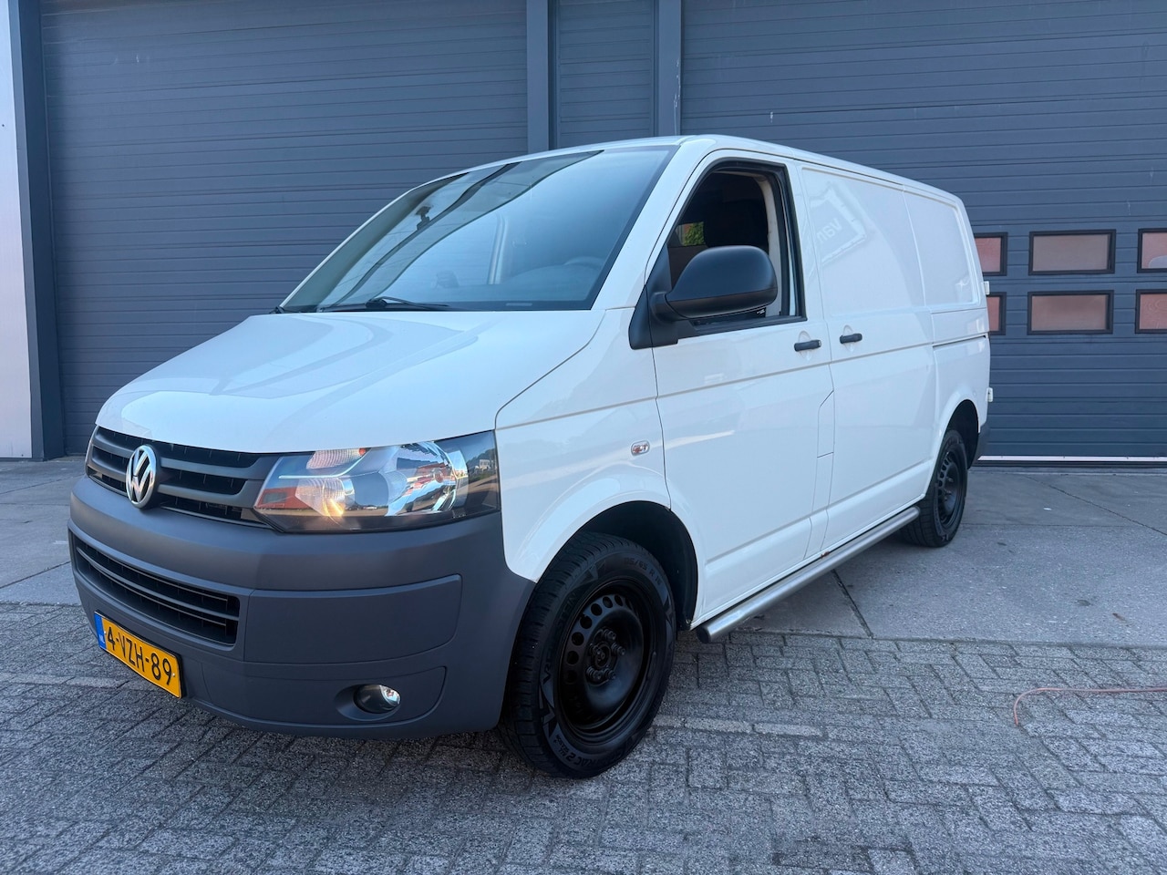 Volkswagen Transporter - 2.0 TDI L1H1 DC Budgetline 2.0 TDI L1H1 DC Budgetline - AutoWereld.nl