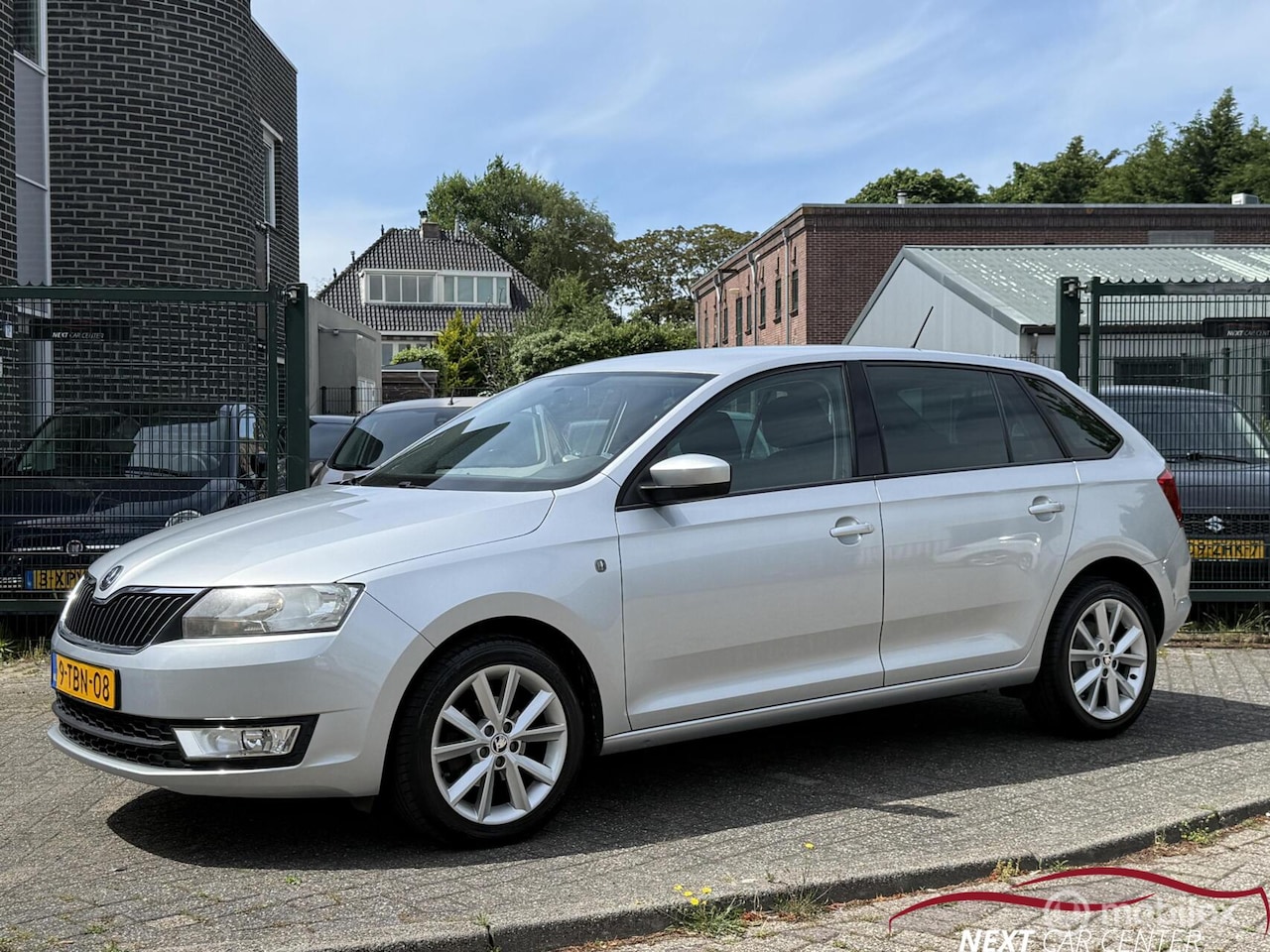 Skoda Rapid Spaceback - 1.2 TSI Greentech Elegance Businessline Pro 1.2 TSI Greentech Elegance Businessline Pro - AutoWereld.nl