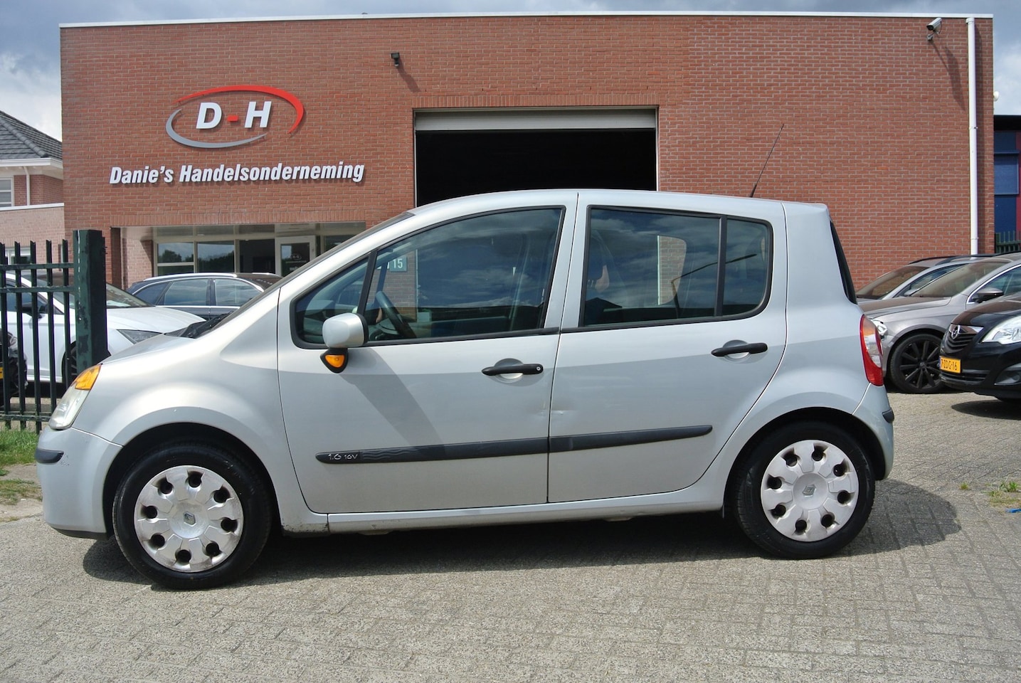 Renault Modus - 1.6-16V Expression Luxe airco apk 23-05-2027 inruil mogelijk - AutoWereld.nl