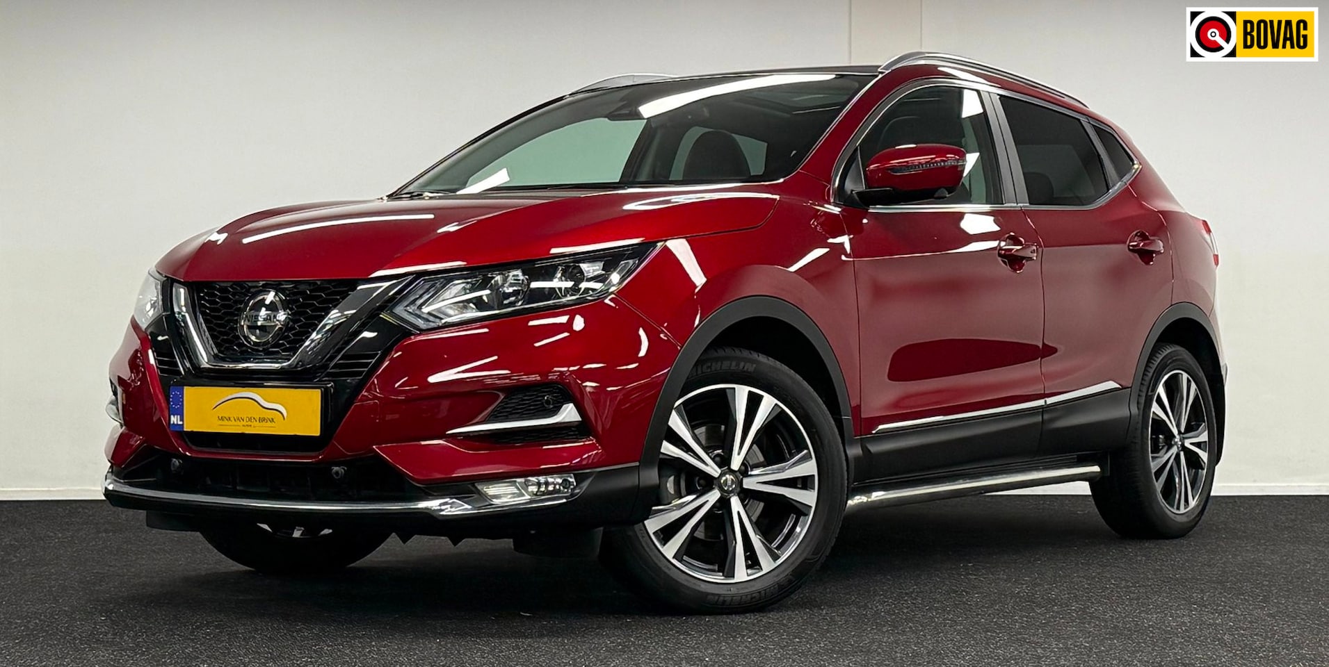 Nissan Qashqai - 1.3 DIG-T N-Connecta*Automaat*Panodak*Navi*Camera*Carplay - AutoWereld.nl