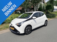 Toyota Aygo - 1.0 VVT-i X-play 72PK Automaat•Airco•Camera