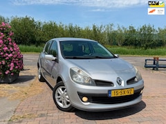 Renault Clio - 1.2-16V Team Spirit | Nieuwe koppeling | NWE distributie