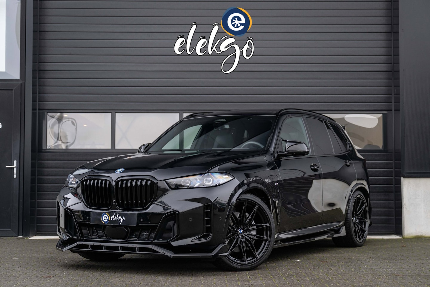 BMW X5 - XDrive50e M-Sport Pro 489PK|PANO|SkyLounge|Harman-Kardon|22inch - AutoWereld.nl