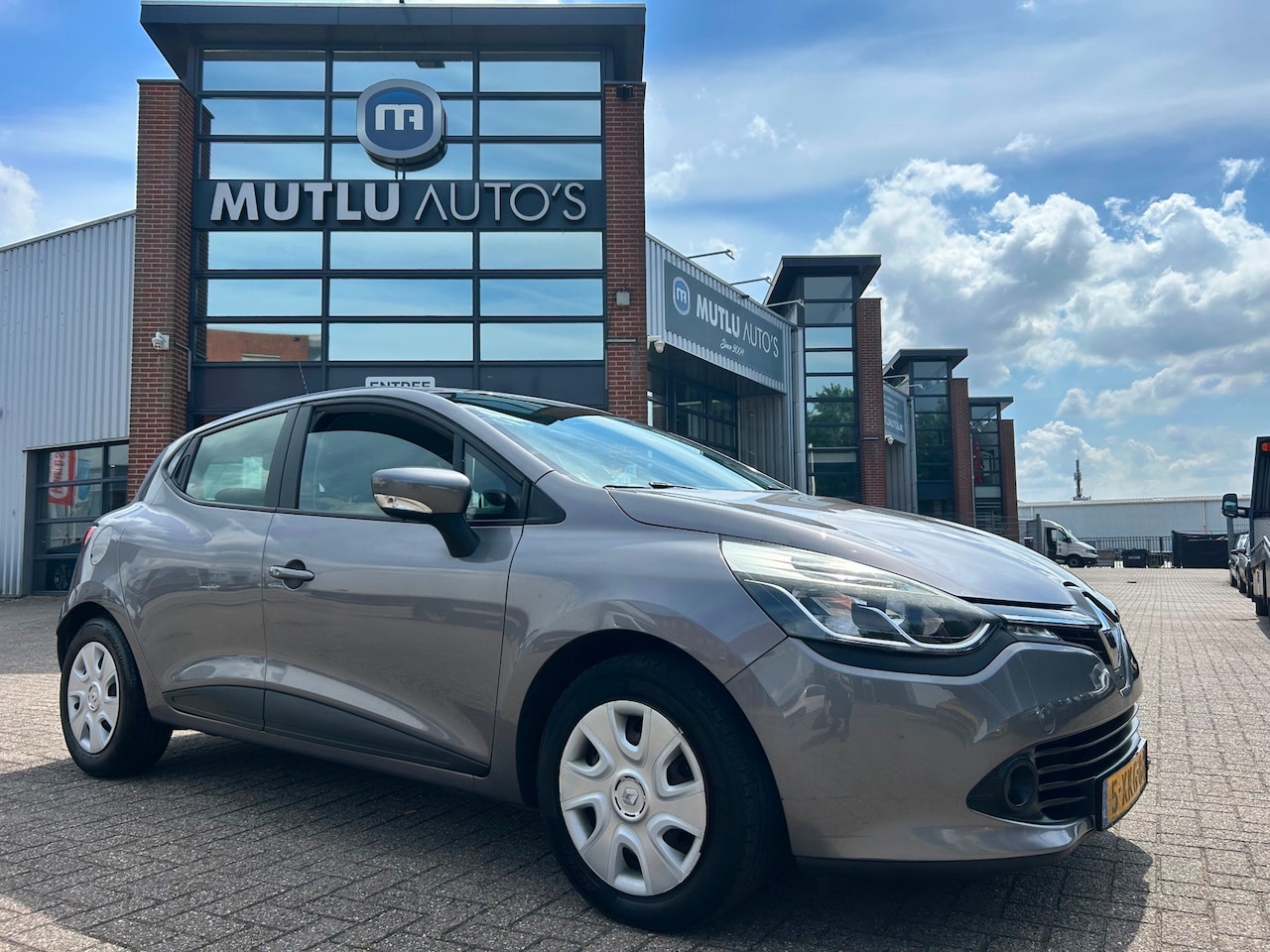 Renault Clio - 0.9 TCe Expression 5deurs NAP NAVI APK CRUISE Airco - AutoWereld.nl
