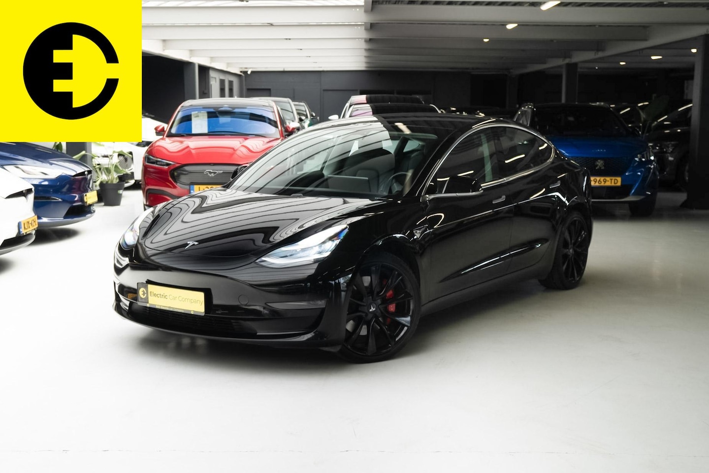 Tesla Model 3 - Performance AWD 75 kWh | zwarte LMV | Stoelverwarming - AutoWereld.nl