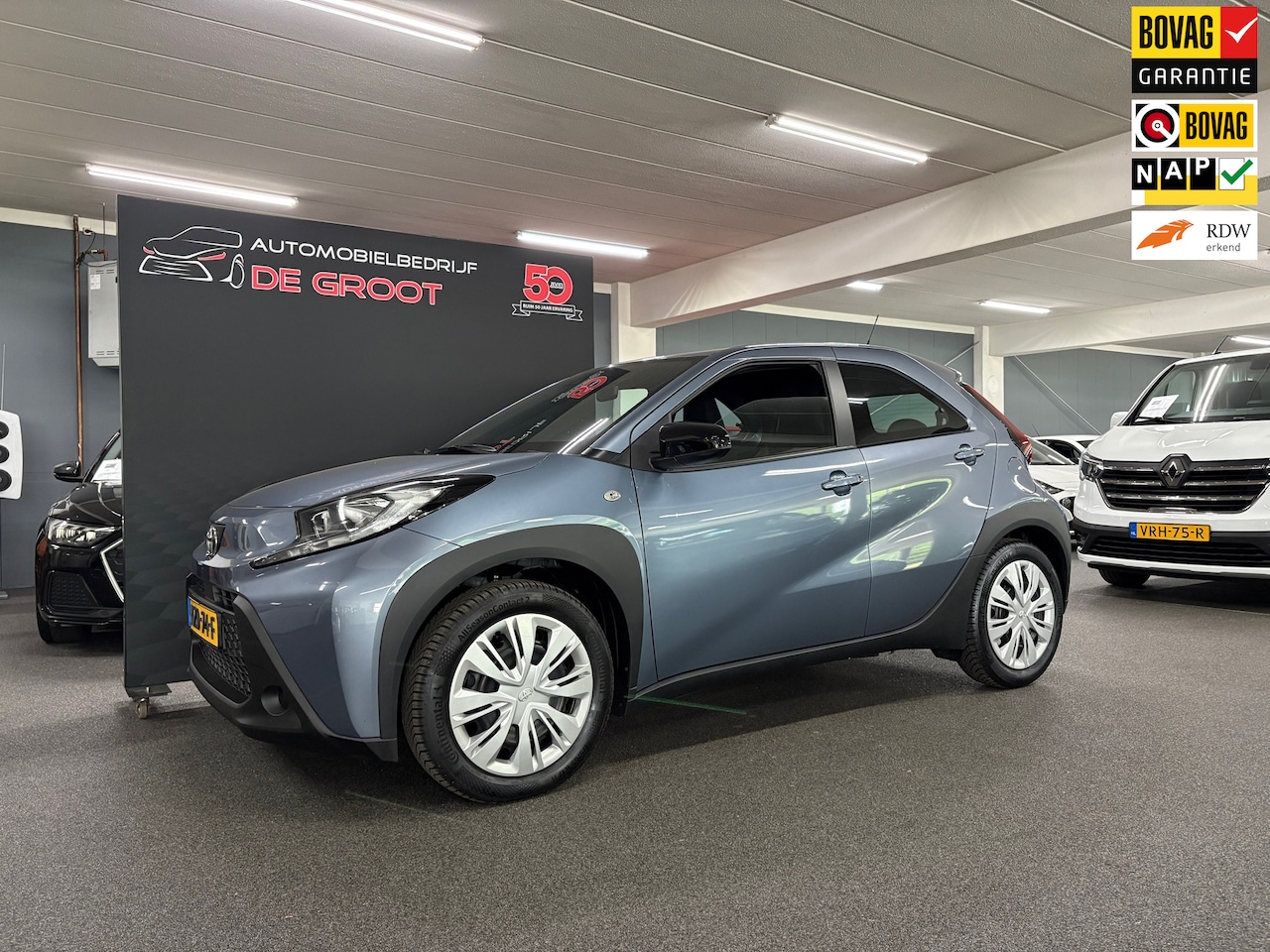 Toyota Aygo X - 1.0 VVT-i S-CVT Play/ NL auto/ 4.286 KM/ Automaat/ Eerste eigenaar - AutoWereld.nl