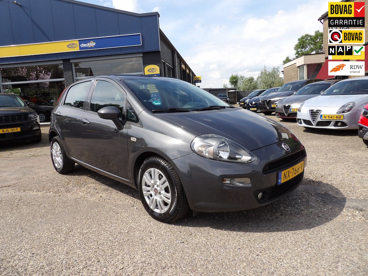 Fiat Punto Evo - 0.9 TwinAir Lounge / Rijklaarprijs - AutoWereld.nl