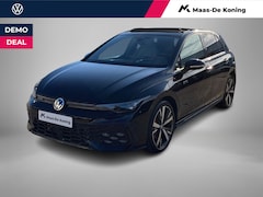 Volkswagen Golf - 1.5eHybrid 200kW/272PK Black Style GTE · Panoramadak · Leder · Trekhaak · Camera · Garanti