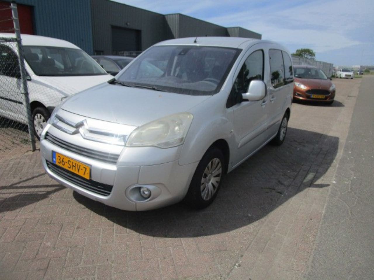 Citroën Berlingo - 1.6 VTi Multispace 1.6 VTi Multispace, Lees tekst - AutoWereld.nl