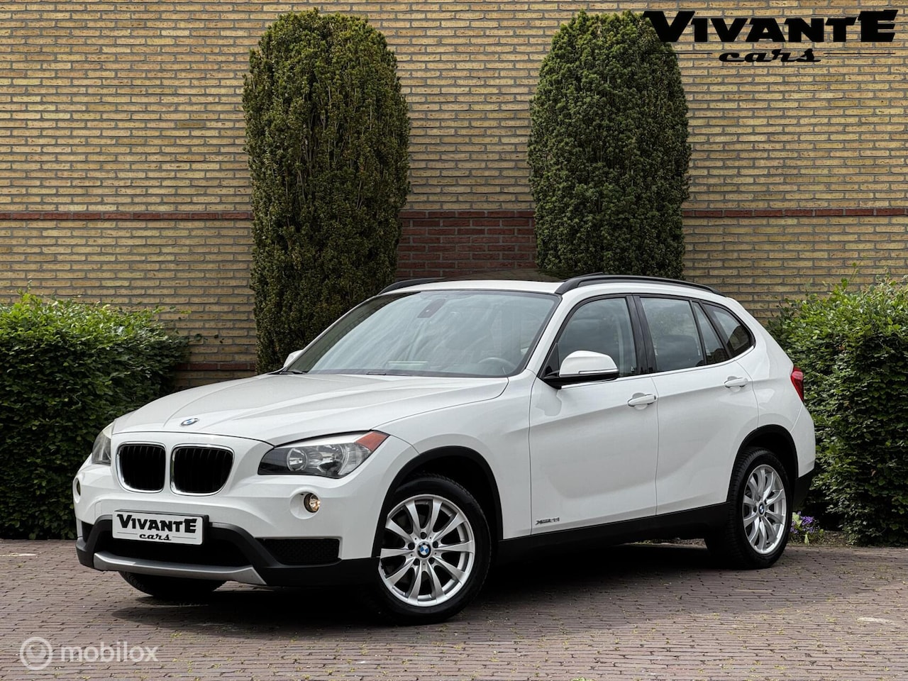 BMW X1 - xDrive28i High Executive Pano*Carplay*Cruise*Stoel.vrw - AutoWereld.nl