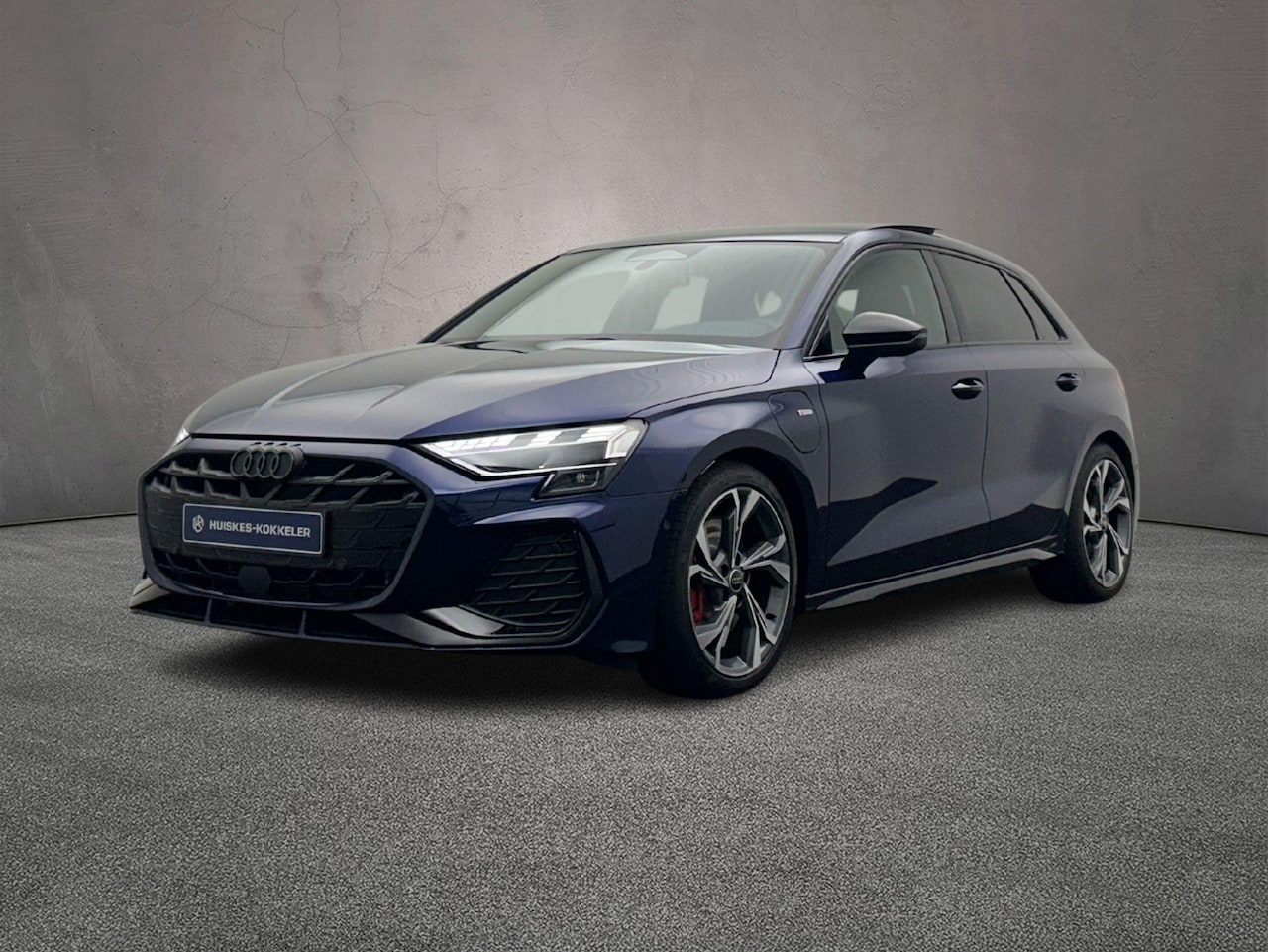 Audi A3 Sportback - 45 TFSI e 272PK S edition Competition | Panorama-Dak | Sonos | Alcanatara | Sfeerverlichti - AutoWereld.nl