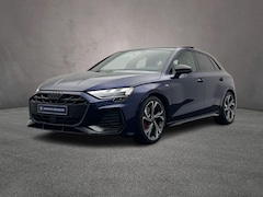 Audi A3 Sportback - 45 TFSI e 272PK S edition Competition | Panorama-Dak | Sonos | Alcanatara | Sfeerverlichti