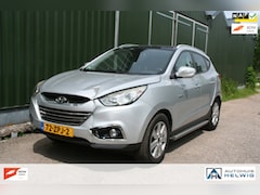 Hyundai ix35 - 1.6i GDI Style, AIRCO, NAVIGATIE, PANODAK ( VOORSCHADE )