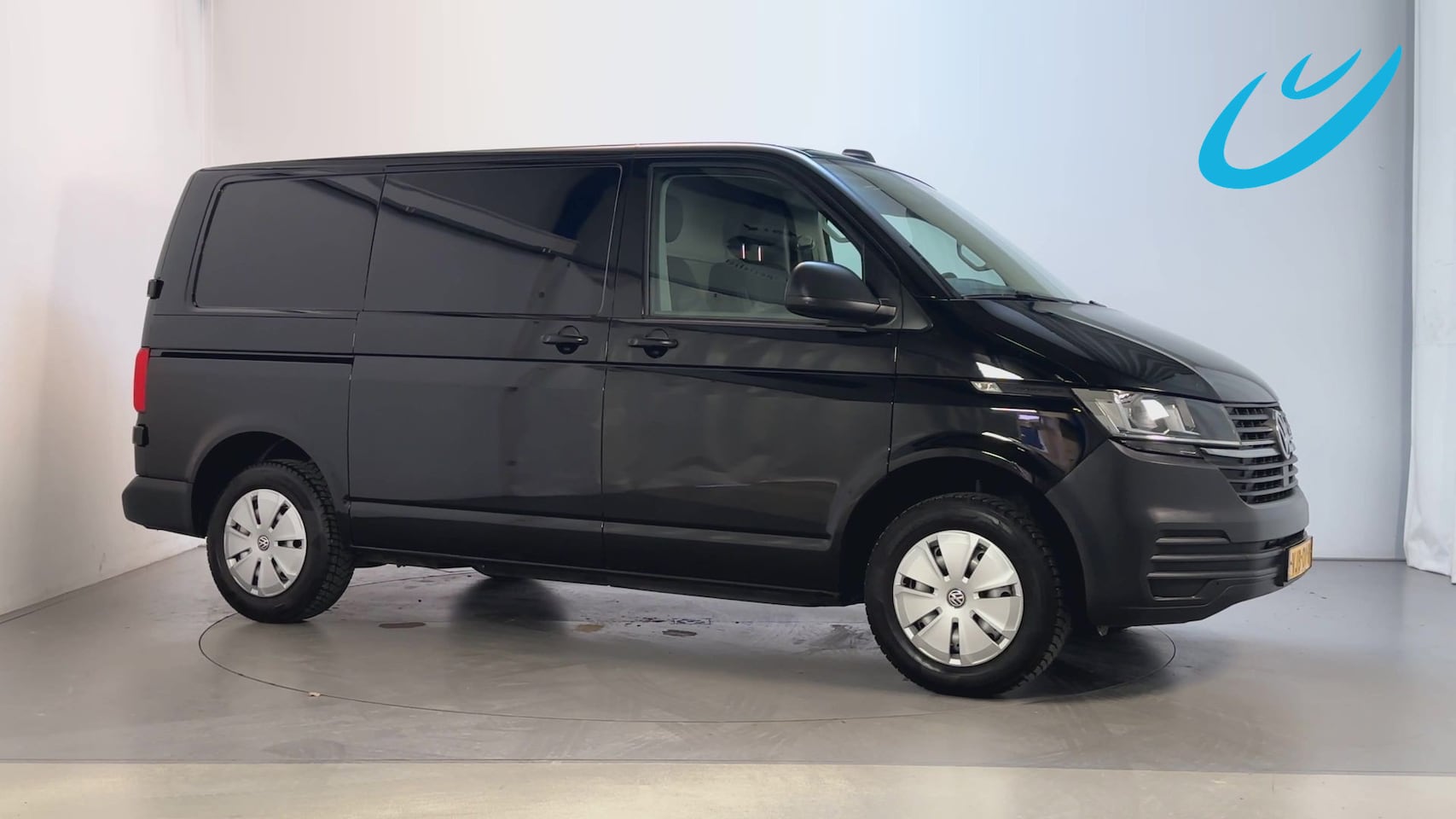 Volkswagen Transporter - 2.0 TDI 110pk L1H1 Navigatie App-Connect DAB+ Trekhaak - AutoWereld.nl