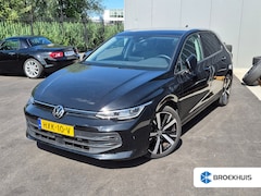 Volkswagen Golf - 1.5 eHybrid Life Edition 204Pk DSG/AUTO | Glazen panorama-dak | Achteruitrijcamera | Cruis