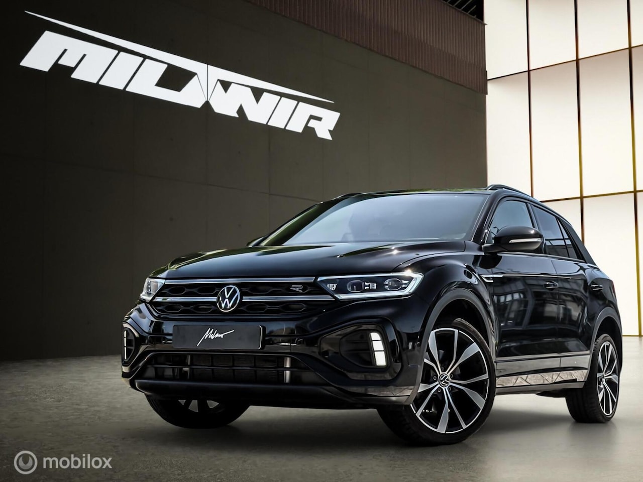 Volkswagen T-Roc - 1.5 TSI R-Line |Pano|Fabrieksgarantie|ACC - AutoWereld.nl