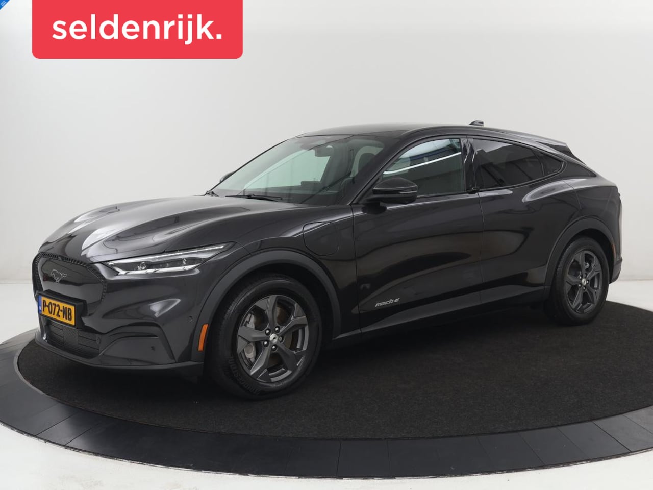 Ford Mustang Mach-E - RWD 75 kWh | SOH 92,7% | Leder | Stoelverwarming | 360 Camera | Adaptive cruise | Carplay - AutoWereld.nl