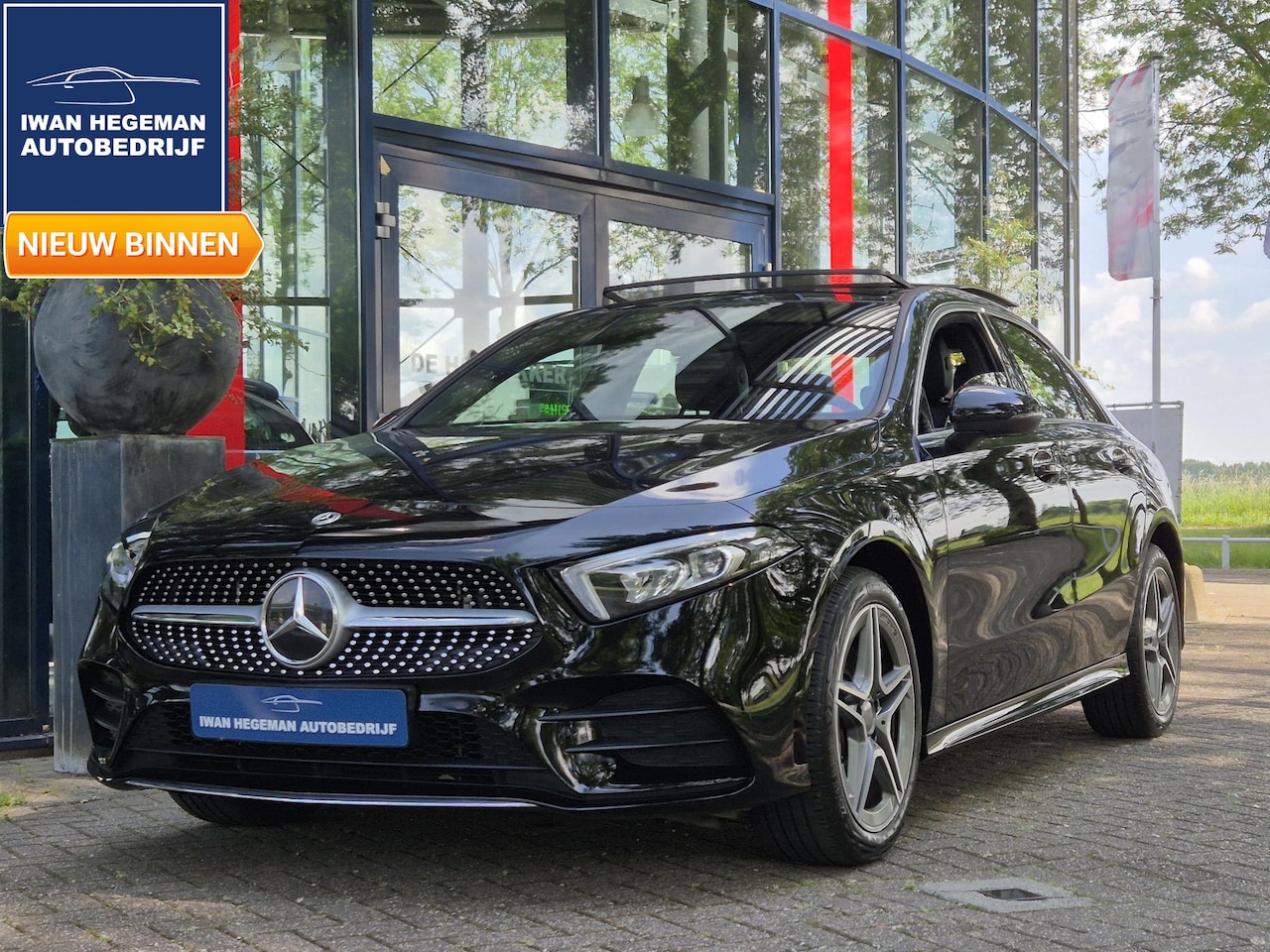 Mercedes-Benz A-klasse - 250 e AMG Line | SOH 94,96% | Panoramadak | Climate control | LM Velgen | PDC + Camera | S - AutoWereld.nl