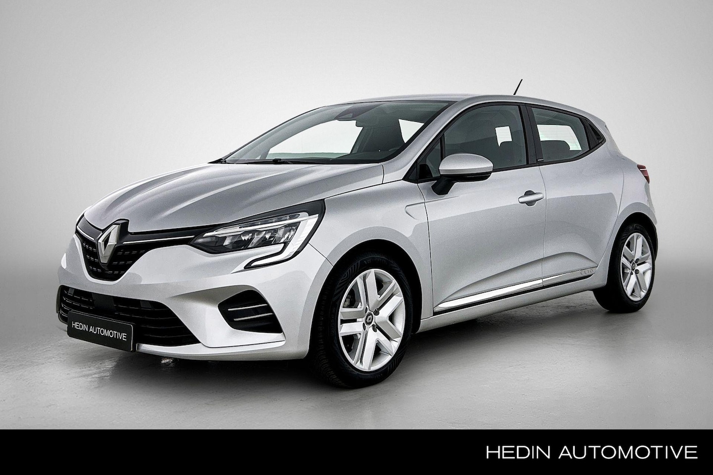 Renault Clio - 1.6 E-Tech Hybrid 140 Intens Parkeersensoren | Airco | Trekhaak | - AutoWereld.nl