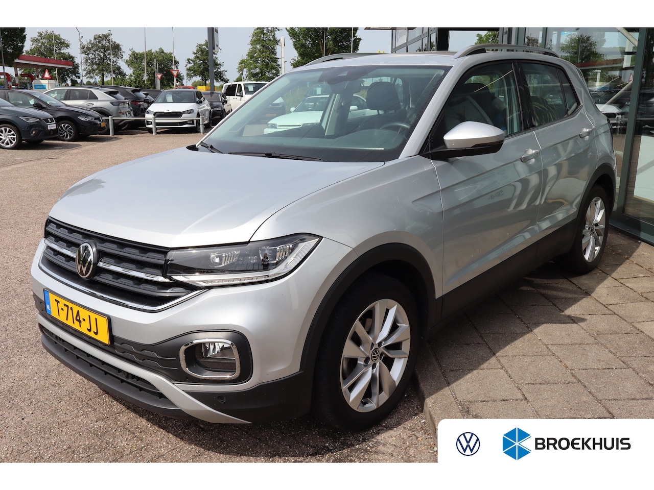 Volkswagen T-Cross - 1.0 TSI Style 110PK | Achteruitrijcamera | Keyless entry/start | Voorstoelen verwarmd - AutoWereld.nl